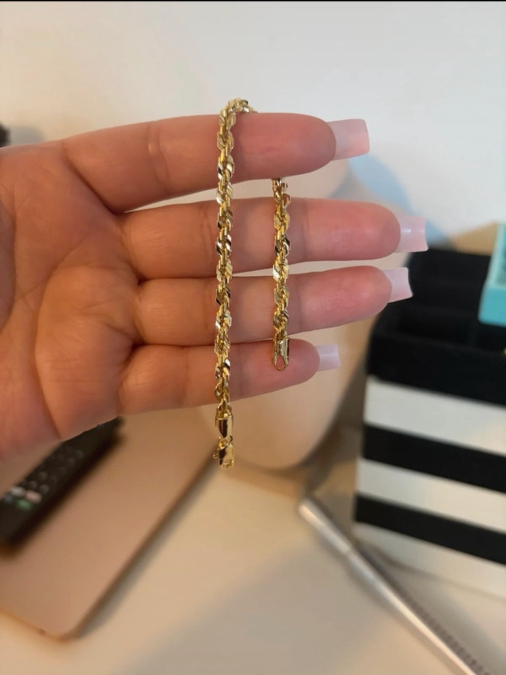 Gold filled Bracelet - 7in